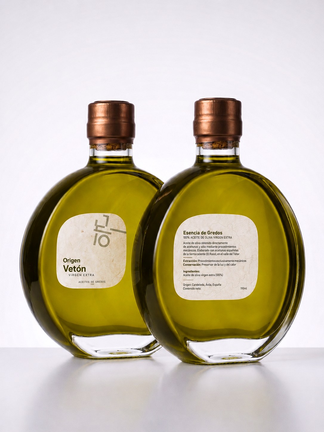 Botellas Origen Vetón con etiqueta frontal y trasera